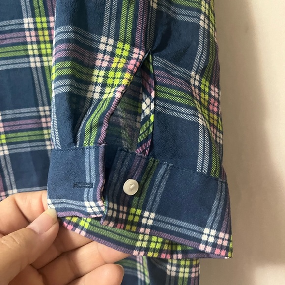 Hollister Blue, Pink and Green Plaid Lightweight Blouse Size Large - Picture 6 of 8